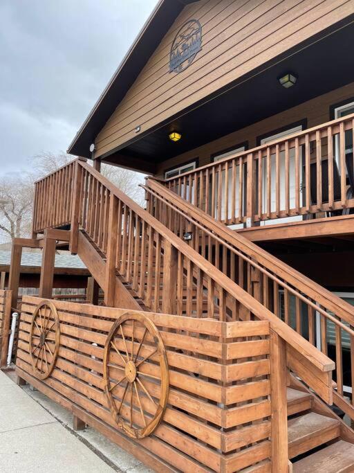 Parkway Yellowstone Guest House Room #2 การ์ดีเนอร์ ภายนอก รูปภาพ