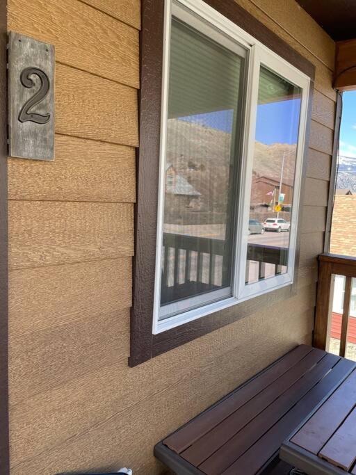 Parkway Yellowstone Guest House Room #2 การ์ดีเนอร์ ภายนอก รูปภาพ